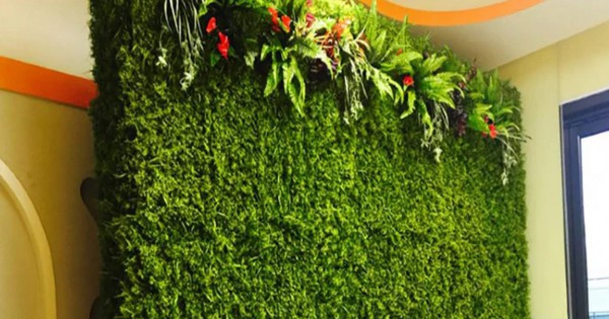 Simulated plant wall, green plant wall, signboard, lawn, fake turf