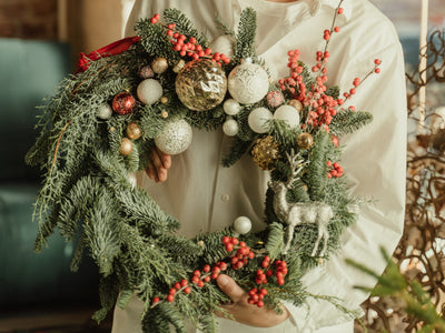 How Do You Make A Cheap Christmas Wreath?