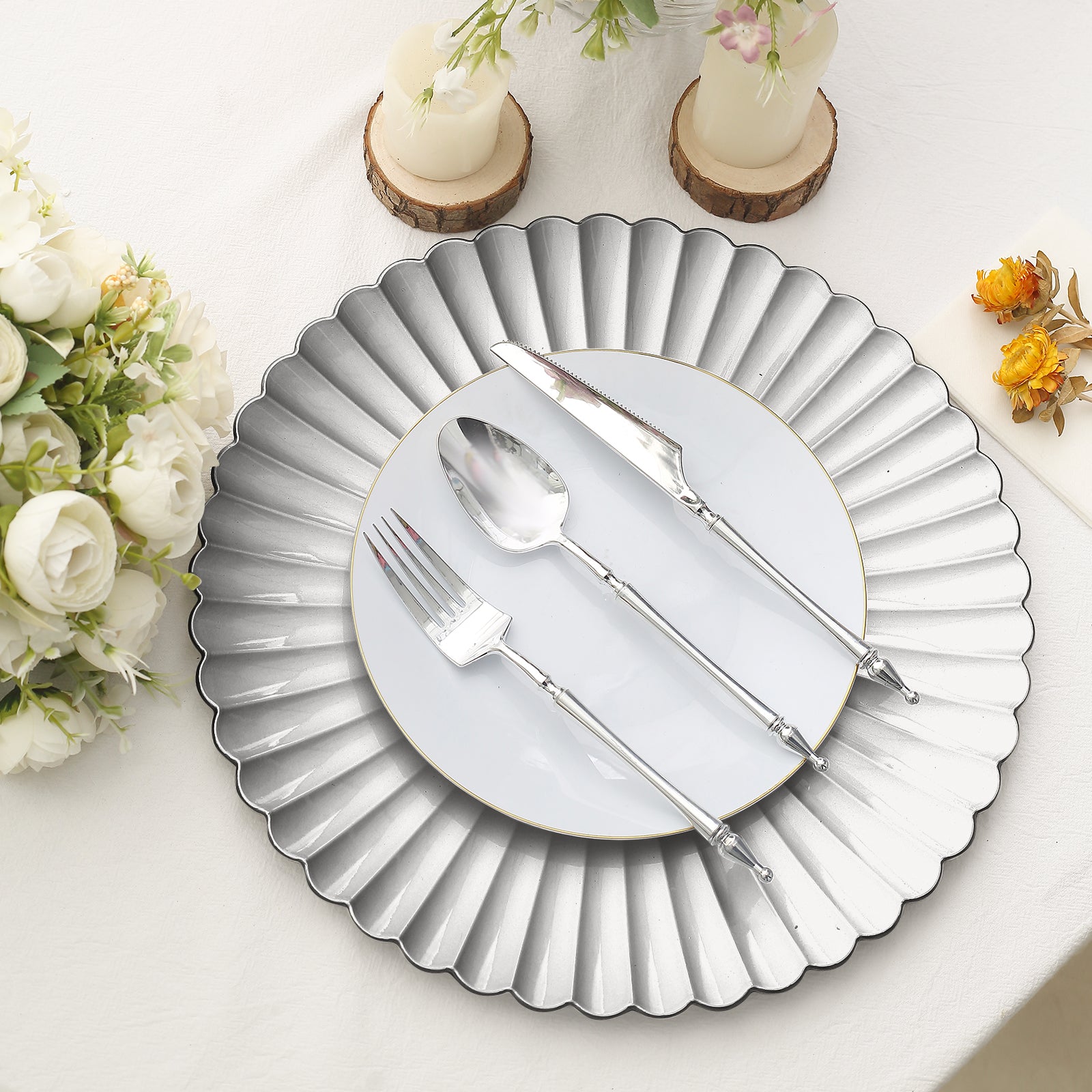 Scalloped Shell Plastic Charger Plates, Round Disposable Serving Plate ...