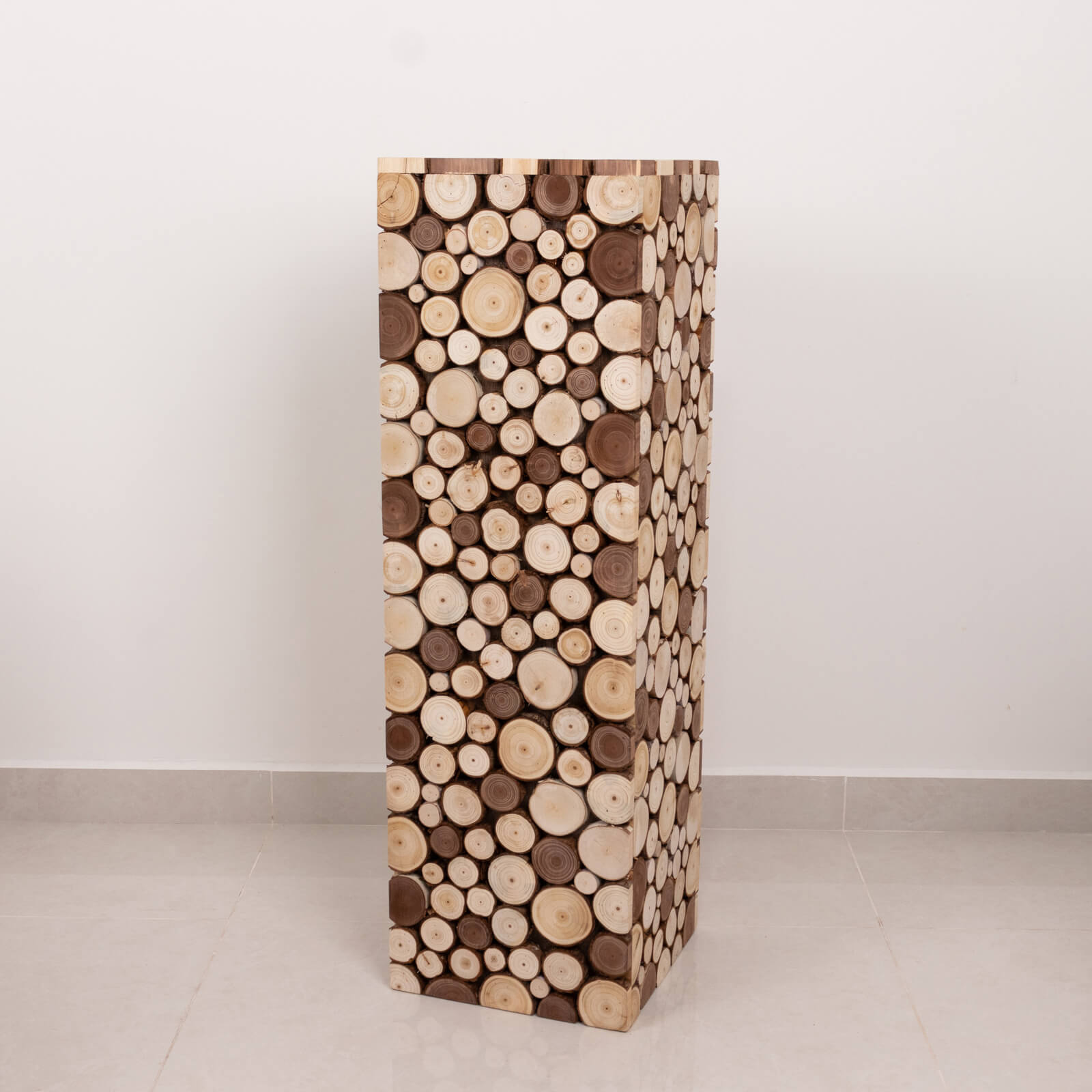 Natural Wooden Slices Pillar Prop Pedestal Stand, Rustic Farmhouse Wood ...