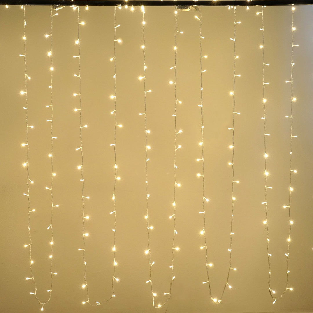 Connectable string lights top